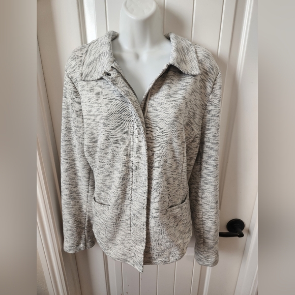 CAbi 5102 Neo Jacket in Gray | Size Large NWOT - Picture 4 of 9